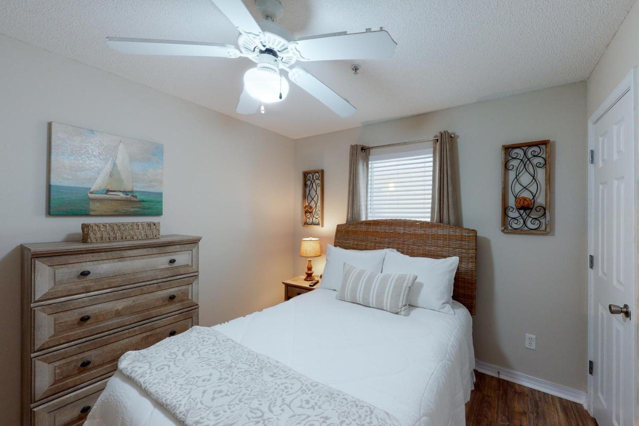 Gulf Island Condos II Navarre Bagian luar foto