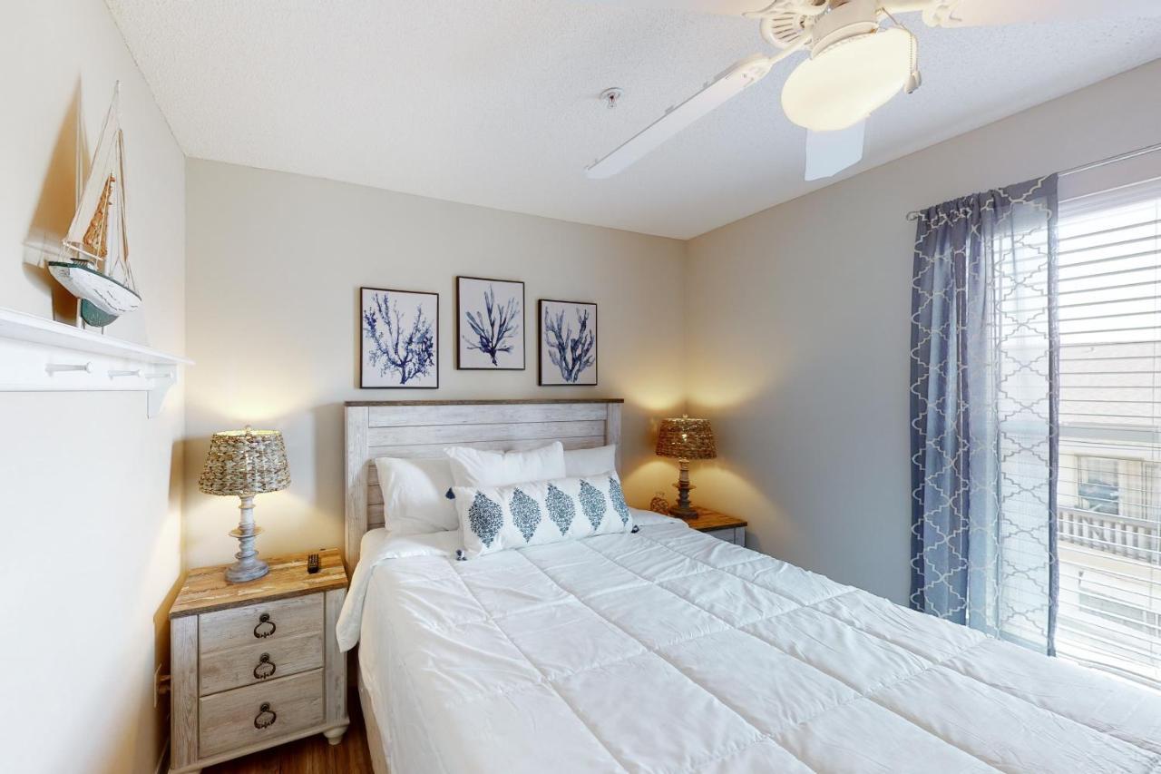Gulf Island Condos II Navarre Bagian luar foto