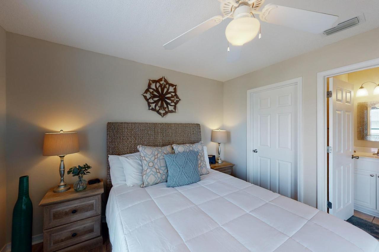 Gulf Island Condos II Navarre Bagian luar foto