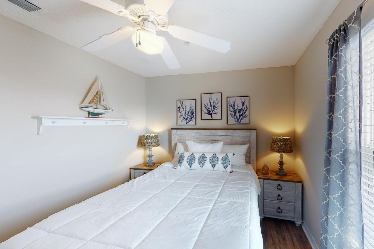Gulf Island Condos II Navarre Bagian luar foto